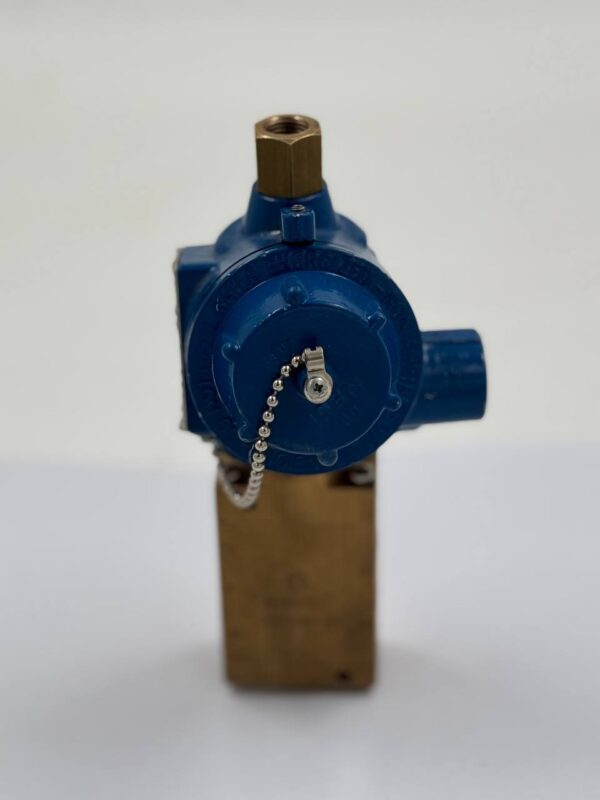 سوییچ فشار دیافراگمی از برند telemecanique - Image 3